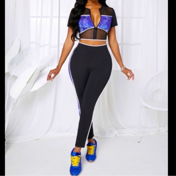 Sexy Mesh Patches Black & Blue Short Sleeve DeepV Neck Crop Top & Legging Outfit - Picture 1 of 4